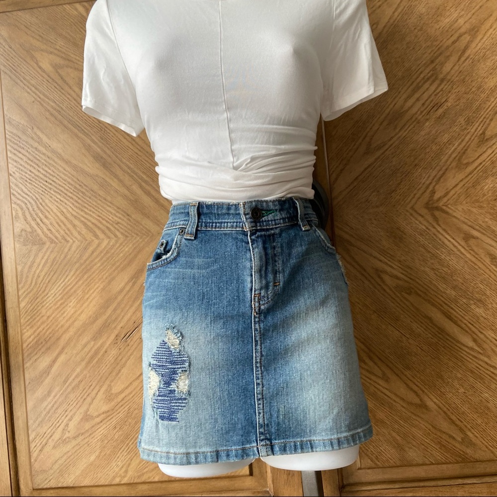 Tommy blue distressed patch denim skirt